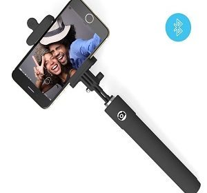 bluetooth selfie sticks